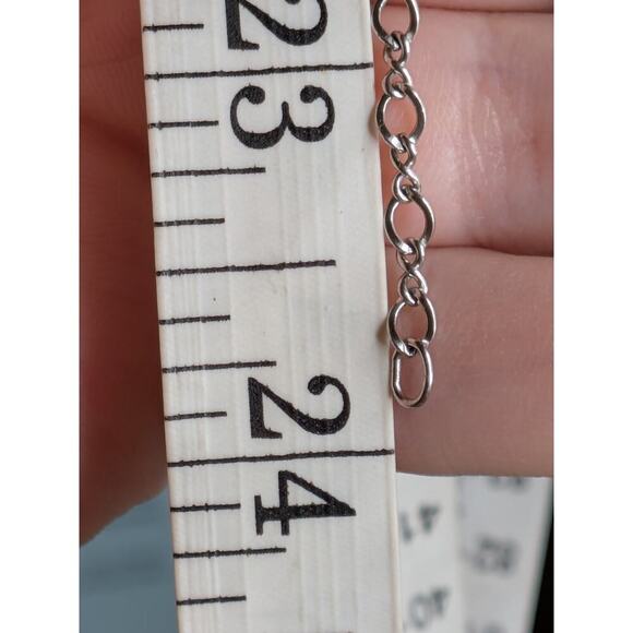 James Avery Sterling Silver 925 Medium Oval Twisted Chain Charm Necklace 24'' - Picture 4 of 4